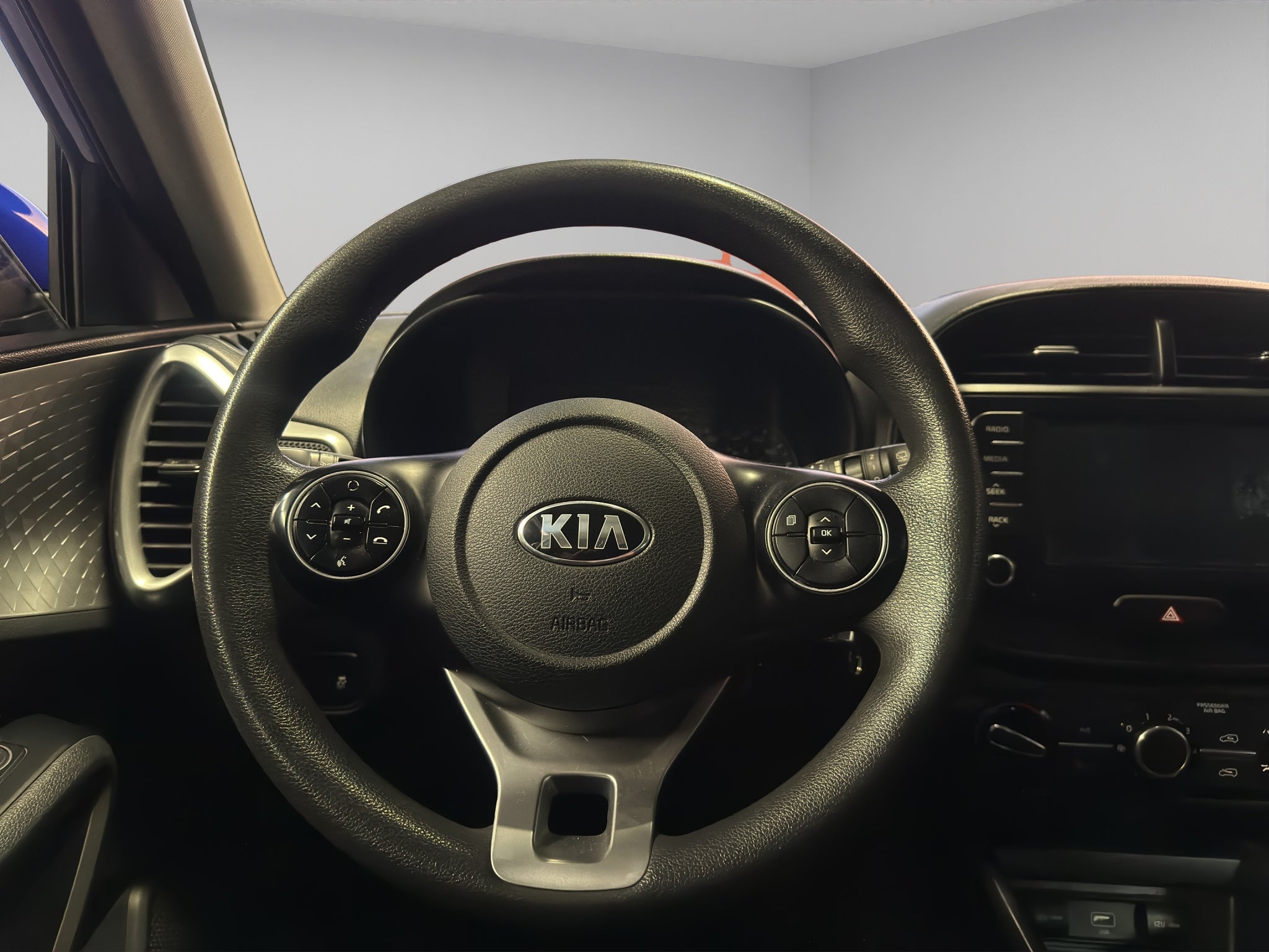2020 Kia Soul VUD 5 pts. LX, 1.6l, TM6, a/ac., RA-16 (línea nueva)