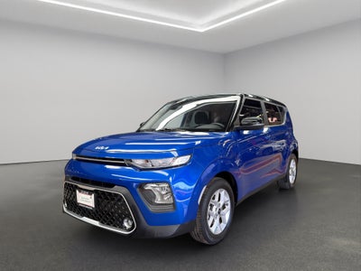 2022 Kia Soul VUD 5 pts. LX, 1.6l, TA, a/ac, RA-16 (línea anterior)