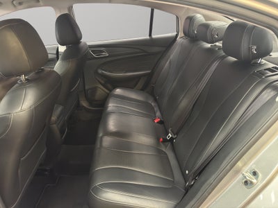 2024 MG MG5 4 pts. Excite, 1.5l, TM5, VE, piel, RA-16 (línea anterior)
