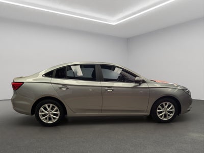 2024 MG MG5 4 pts. Excite, 1.5l, TM5, VE, piel, RA-16 (línea anterior)