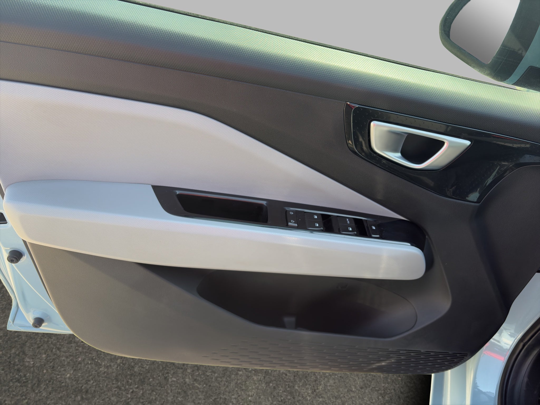 2025 Chevrolet Aveo 4 pts. LT, 1.5l, TA, a/ac., pantalla touch 8", RA-15