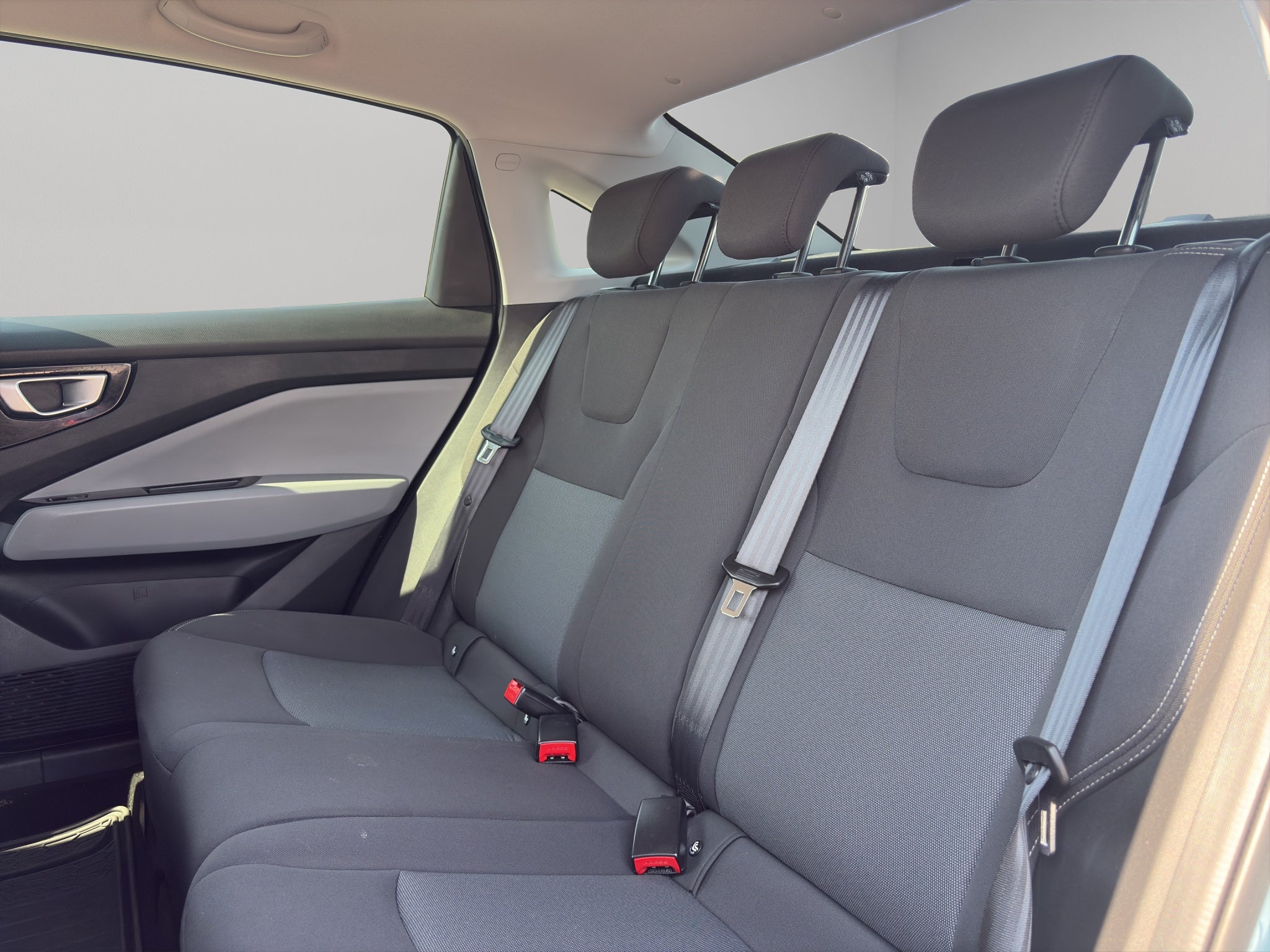 2025 Chevrolet Aveo 4 pts. LT, 1.5l, TA, a/ac., pantalla touch 8", RA-15