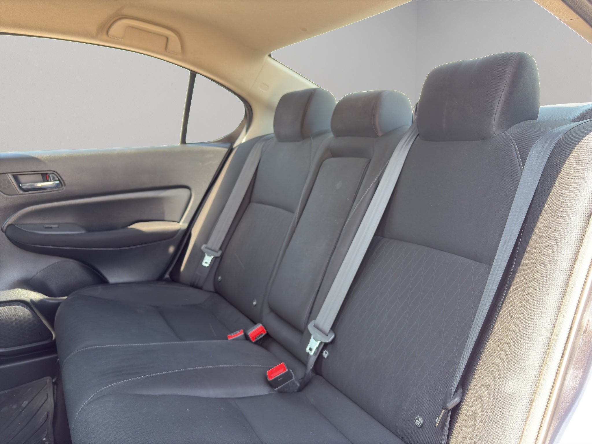 2022 Honda City 4 pts. Prime, 1.5l, TA, a/ac. Aut., f. niebla, cámara reversa, RA-16