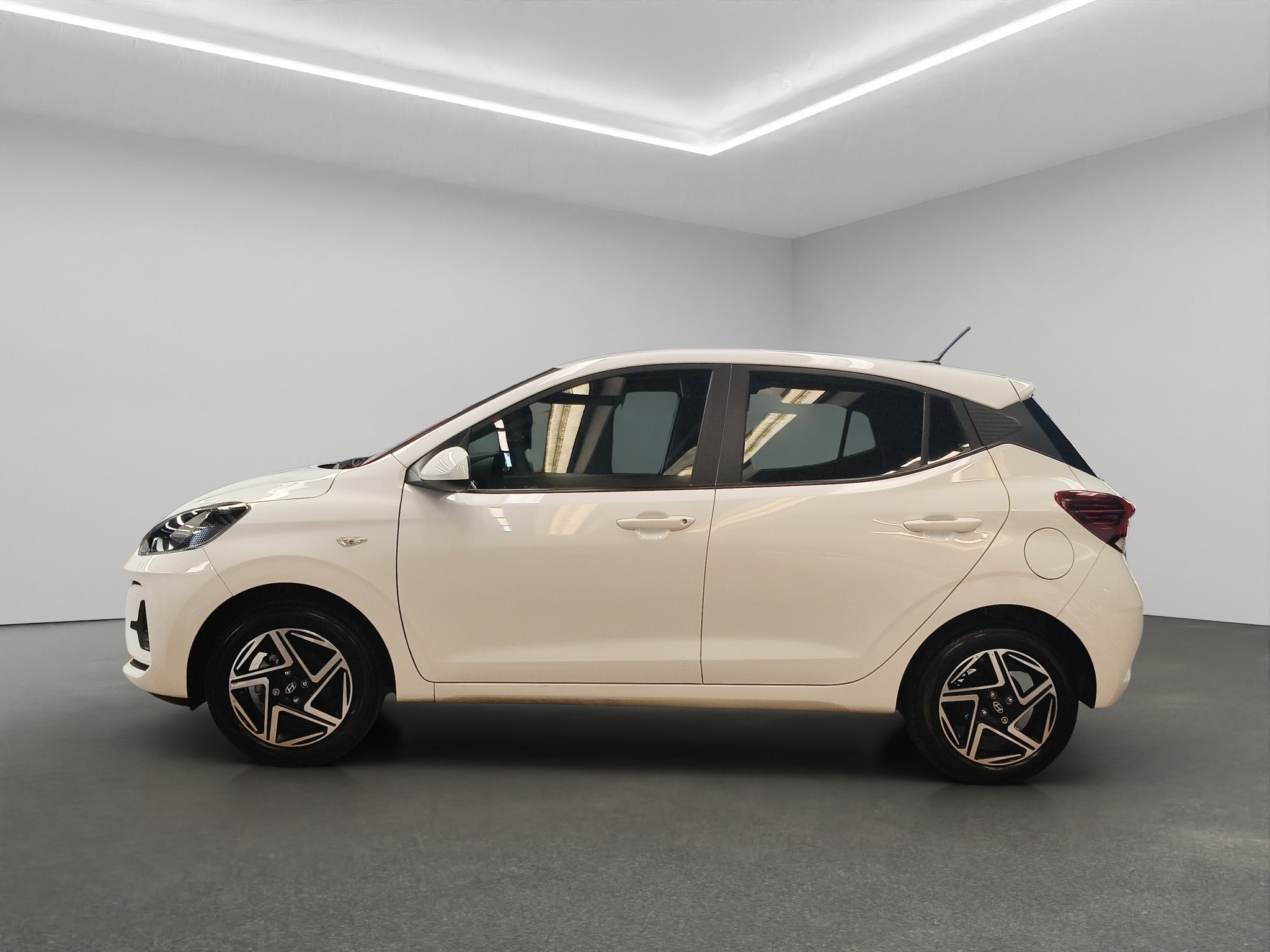 2025 Hyundai Grand i10 5 pts. HB GL MID, 1.2l, TM5, VE, RA-15