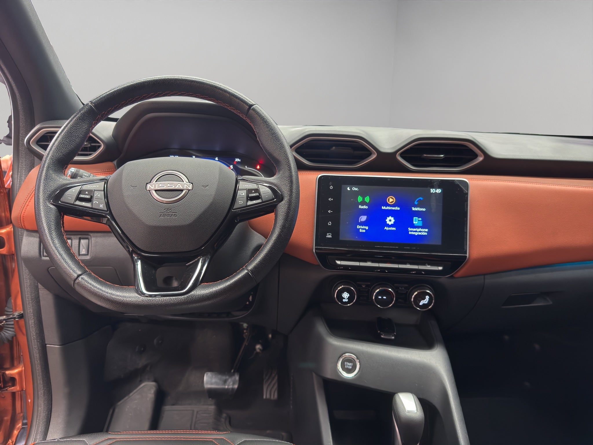 2025 Nissan Magnite VUD 5 pts. Exclusive, 1.0T, CVT, piel, RA-16