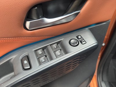 2025 Nissan Magnite VUD 5 pts. Exclusive, 1.0T, CVT, piel, RA-16