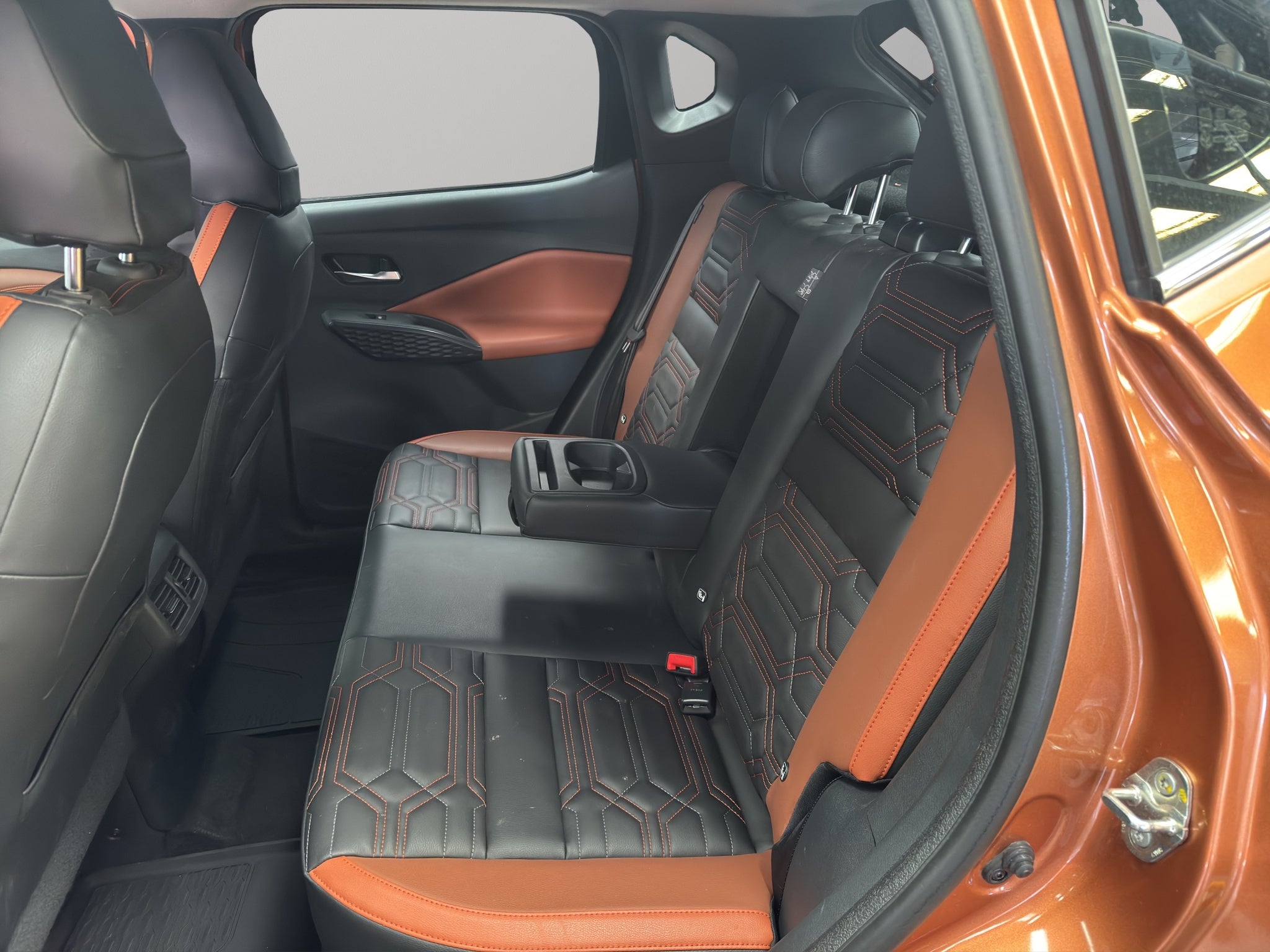 2025 Nissan Magnite VUD 5 pts. Exclusive, 1.0T, CVT, piel, RA-16