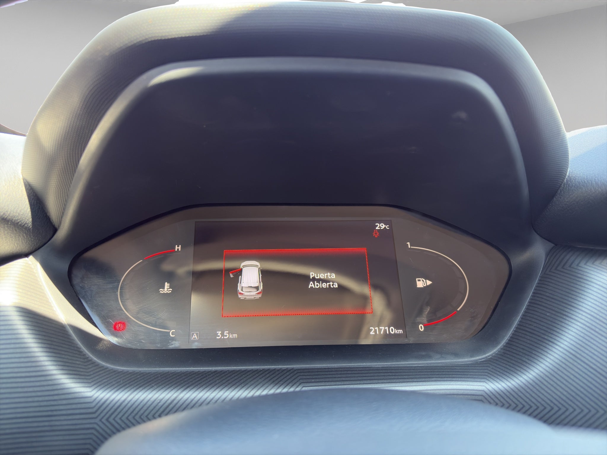 2025 Nissan Magnite VUD 5 pts. Advance, 1.0T, TM5, RA-16