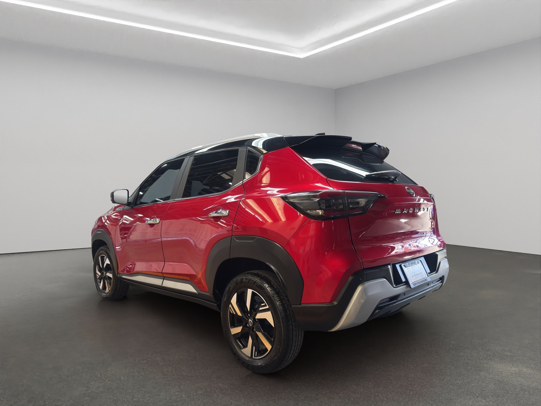 2025 Nissan Magnite VUD 5 pts. Exclusive, 1.0T, CVT, piel, RA-16