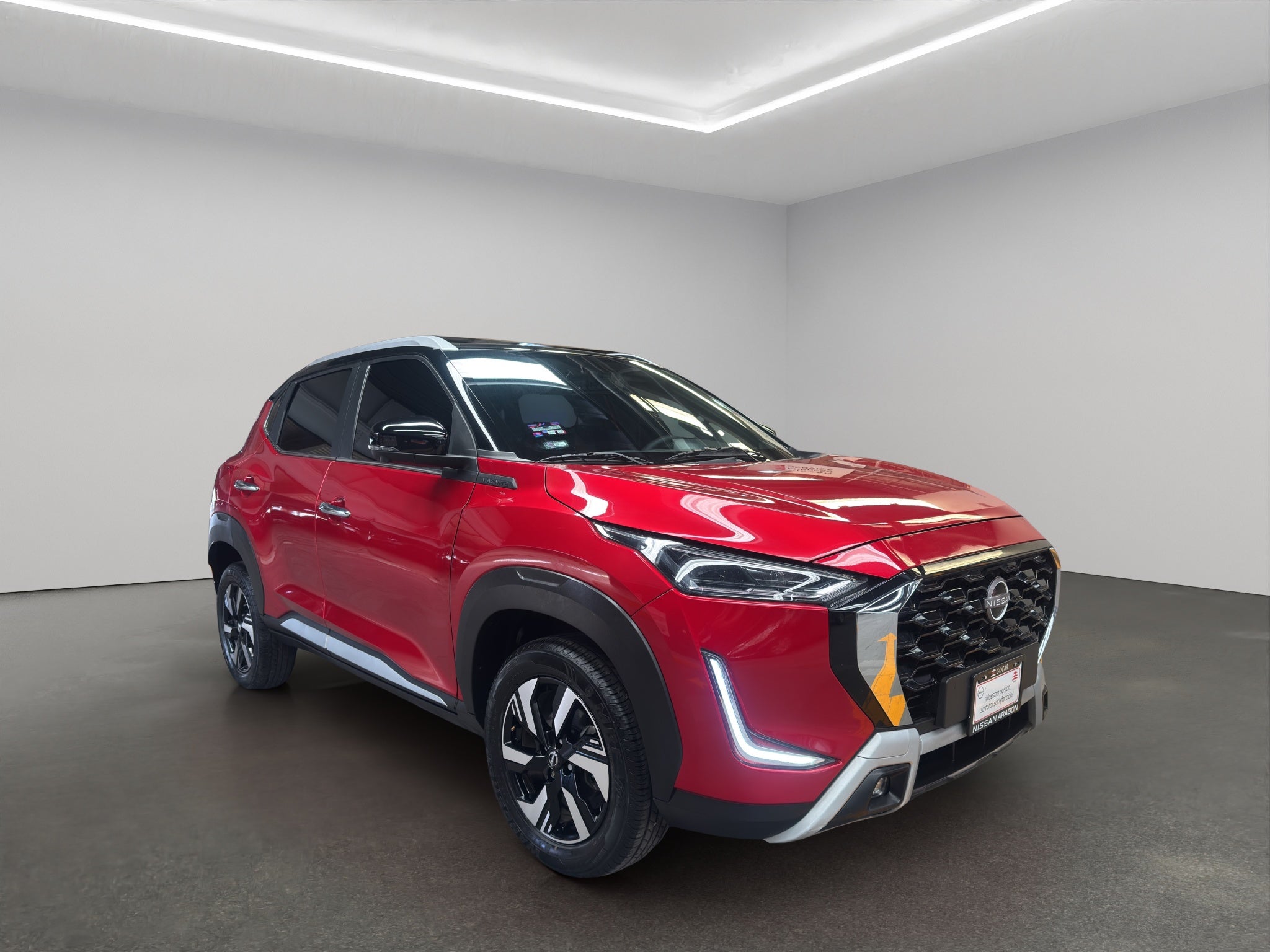 2025 Nissan Magnite VUD 5 pts. Exclusive, 1.0T, CVT, piel, RA-16