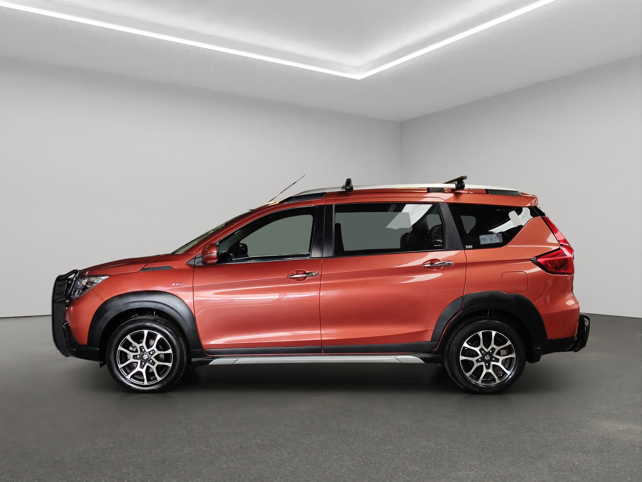 2022 Suzuki Ertiga Minivan 5 pts. XL7 GLX, 1.5l, TA, a/ac., f. led, RA-16