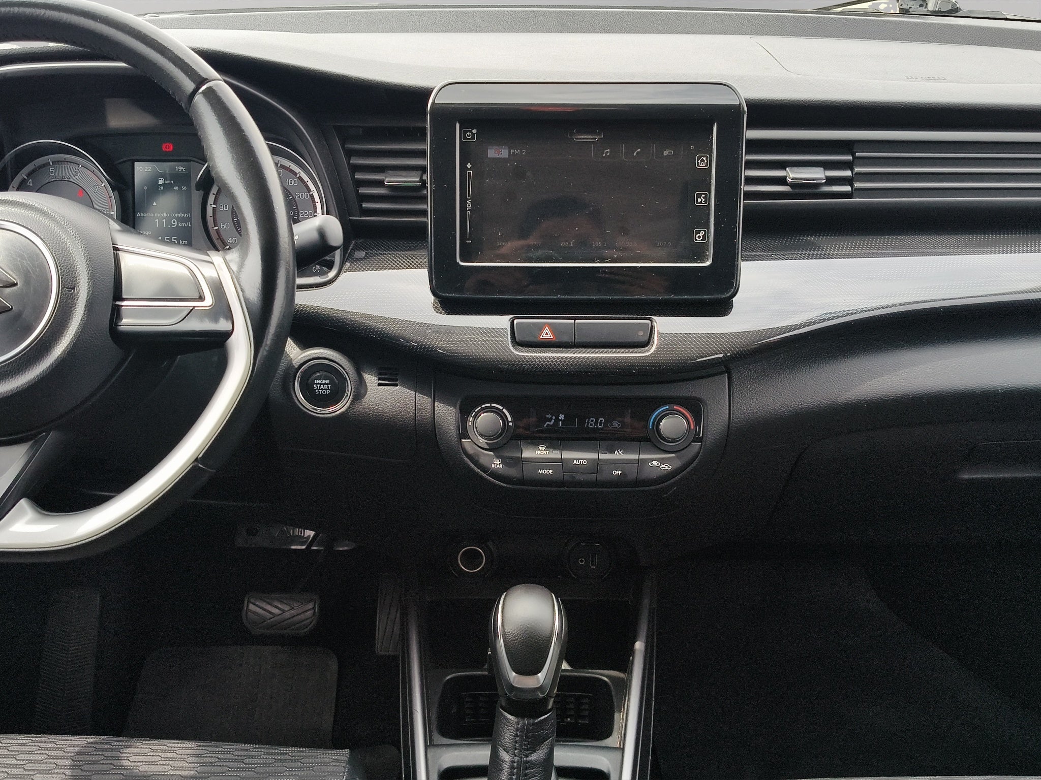 2022 Suzuki Ertiga Minivan 5 pts. XL7 GLX, 1.5l, TA, a/ac., f. led, RA-16