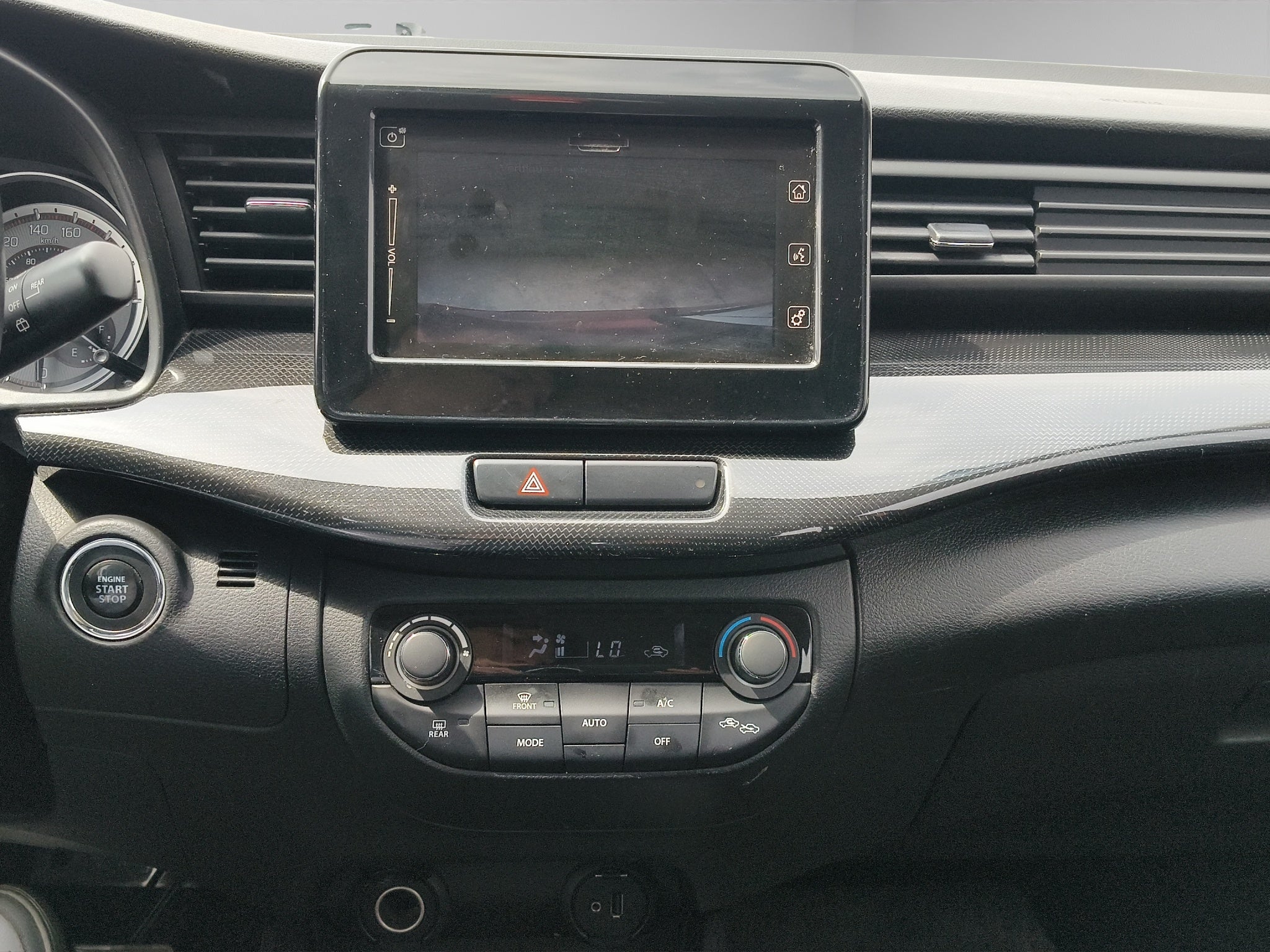 2022 Suzuki Ertiga Minivan 5 pts. XL7 GLX, 1.5l, TA, a/ac., f. led, RA-16