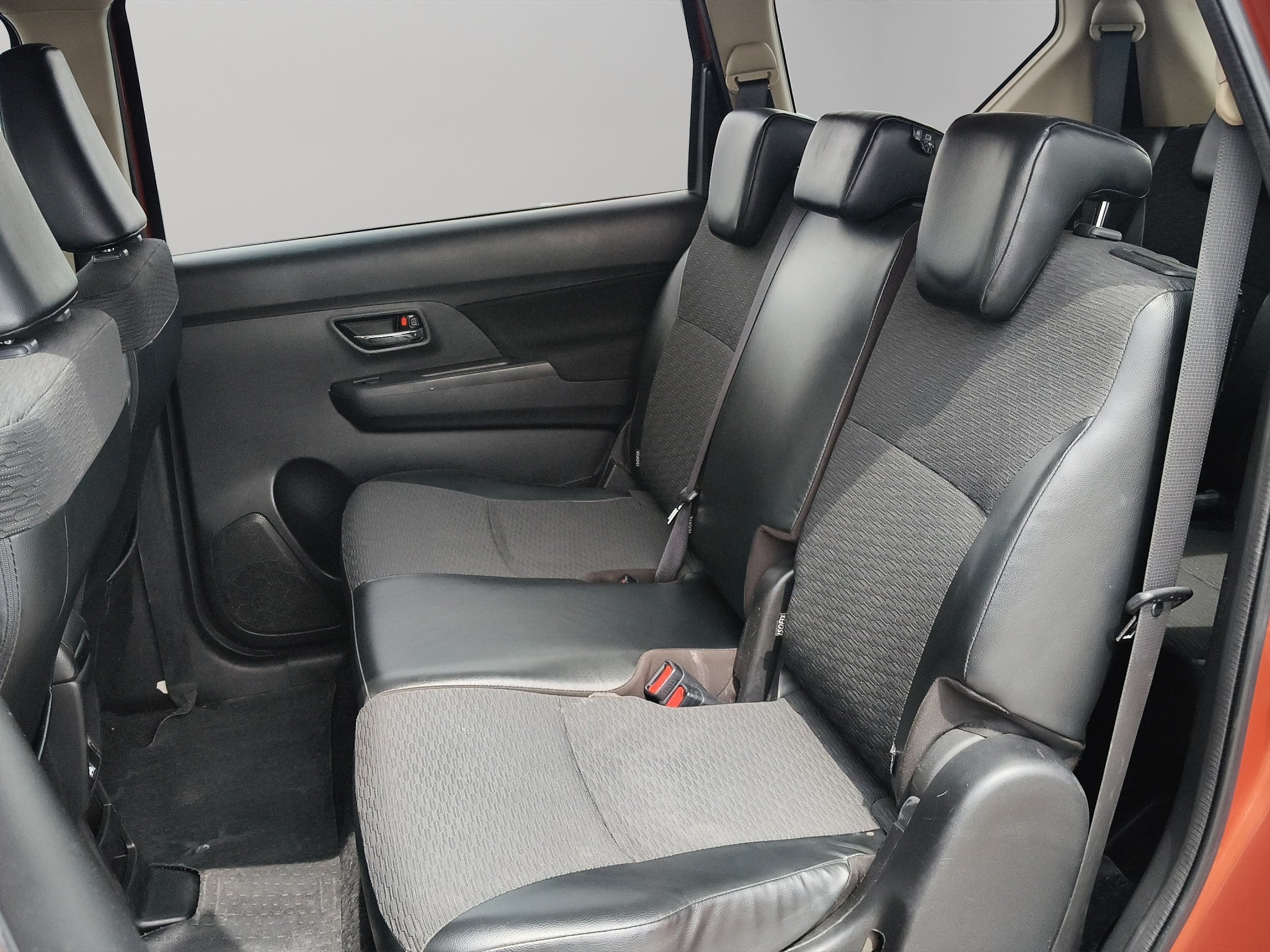 2022 Suzuki Ertiga Minivan 5 pts. XL7 GLX, 1.5l, TA, a/ac., f. led, RA-16