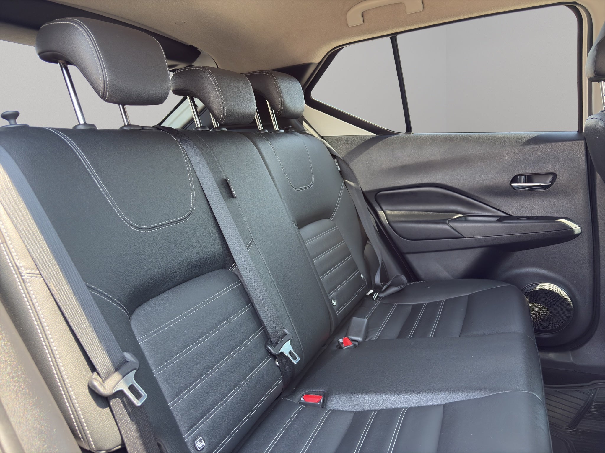 2023 Nissan Kicks VUD 5 pts. Platinum e-Power, E-REV, TA, piel, ADAS, RA-17