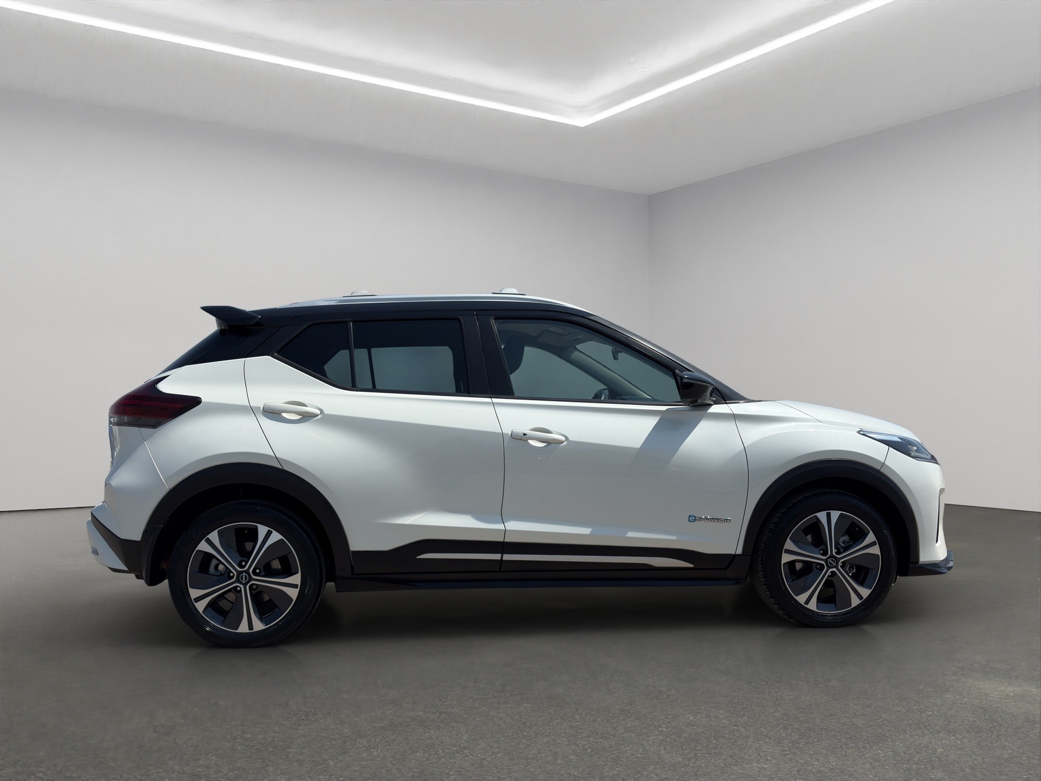 2023 Nissan Kicks VUD 5 pts. Platinum e-Power, E-REV, TA, piel, ADAS, RA-17
