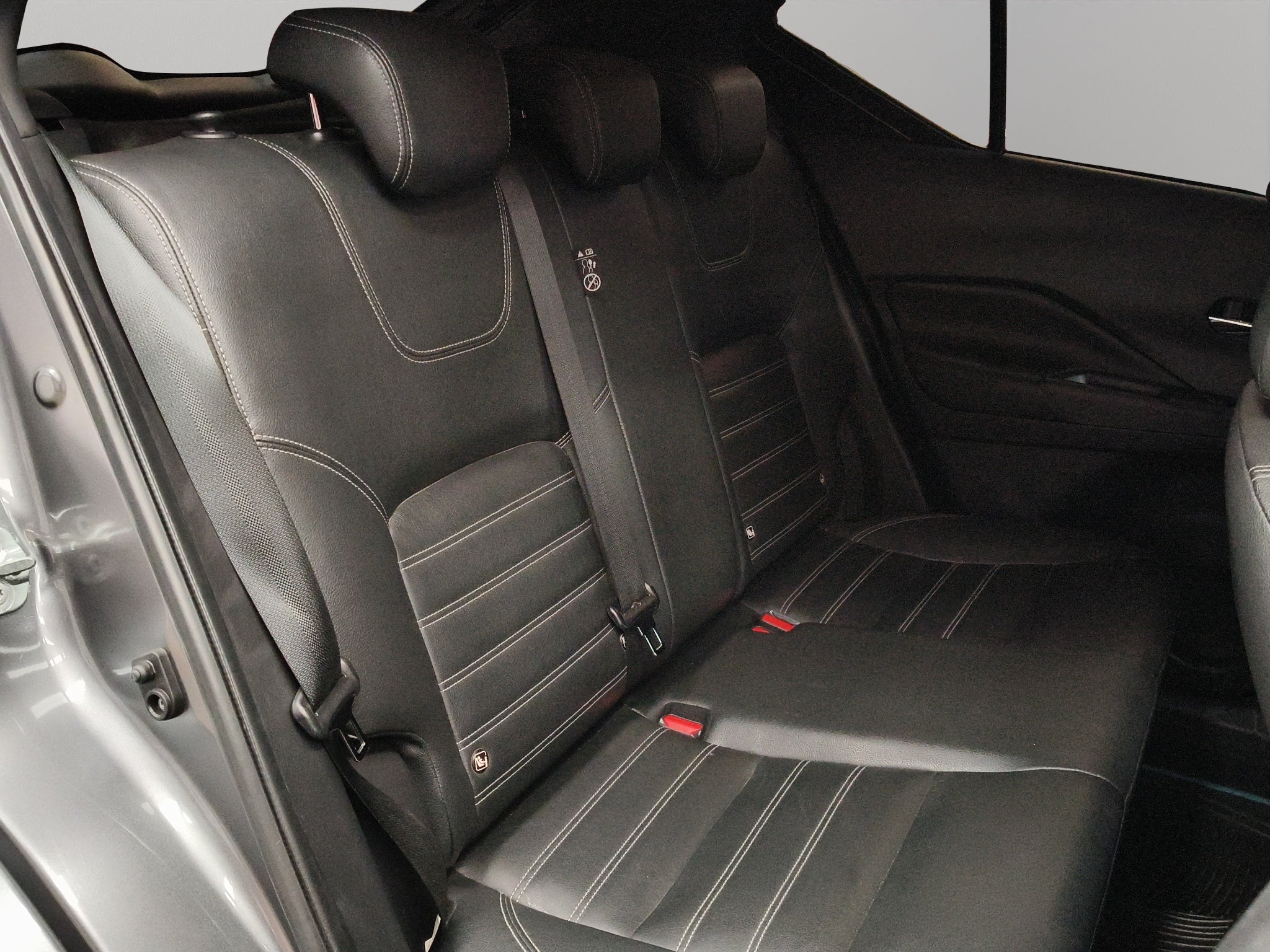 2023 Nissan Kicks VUD 5 pts. Exclusive e-Power, E-REV, TA, piel, RA-17