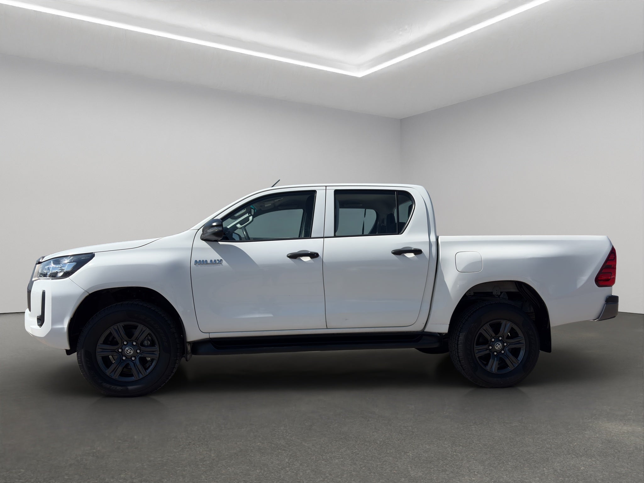 2023 Toyota Comerciales Hilux Pick-Up 4 pts. SR, Doble Cab., TM5, a/ac., VE, RA-17