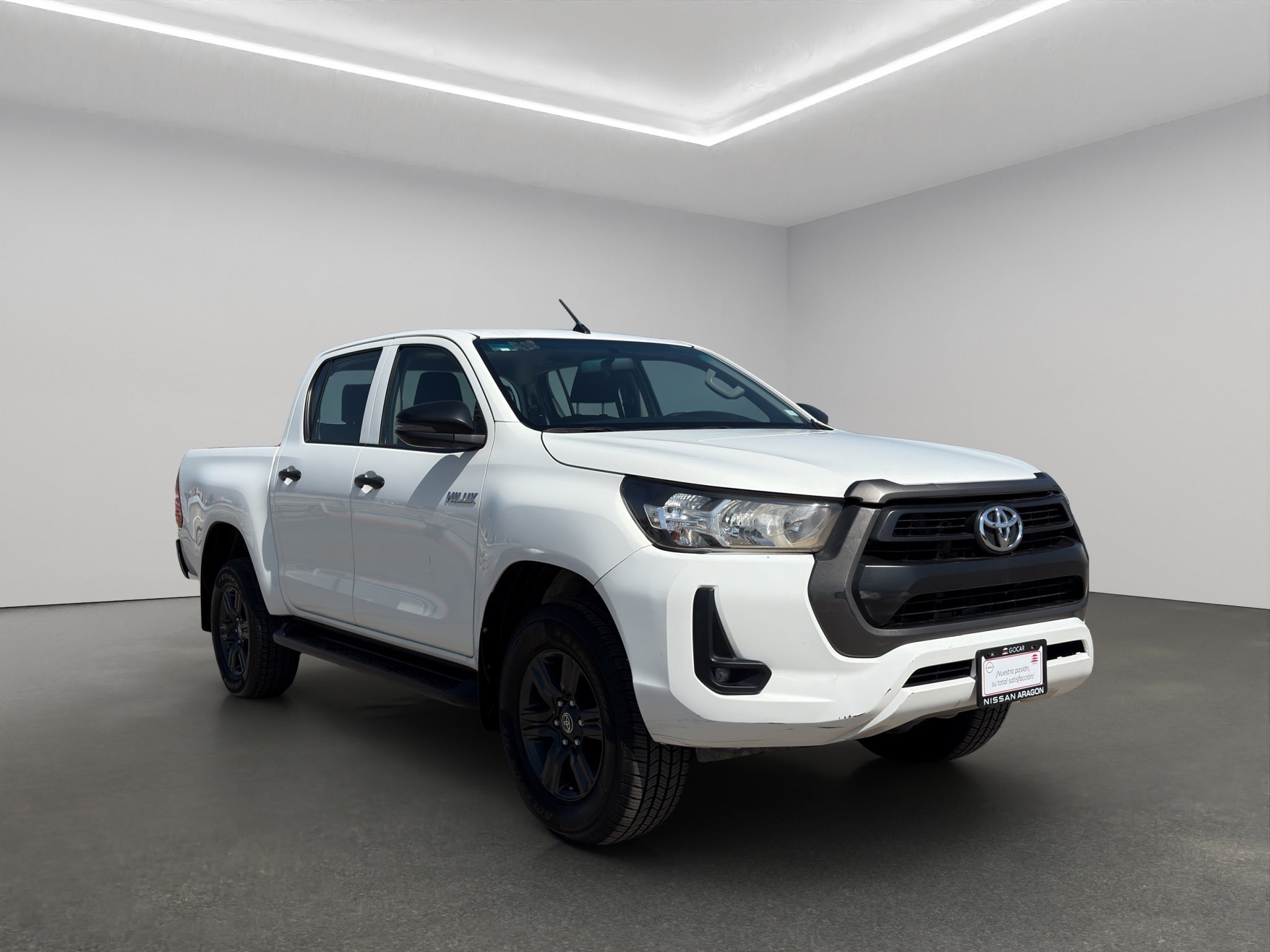 2023 Toyota Comerciales Hilux Pick-Up 4 pts. SR, Doble Cab., TM5, a/ac., VE, RA-17
