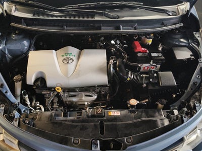 2017 Toyota Yaris 4 pts. Core, CVT, a/ac., f. halógeno, R-15
