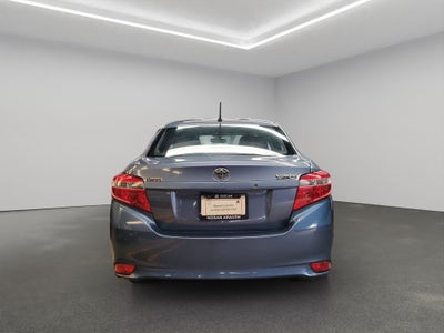 2017 Toyota Yaris 4 pts. Core, CVT, a/ac., f. halógeno, R-15