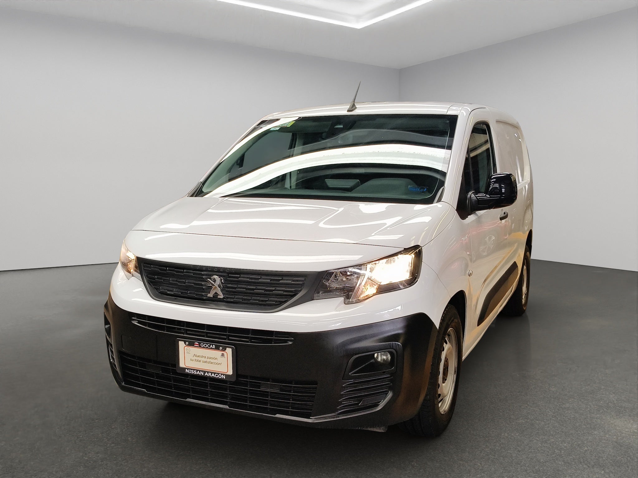 2025 Peugeot Comerciales Partner Furgoneta 4 pts. Maxi Pack, 1.2T, TM5, pta. lat. corrediza, (cambio de línea)