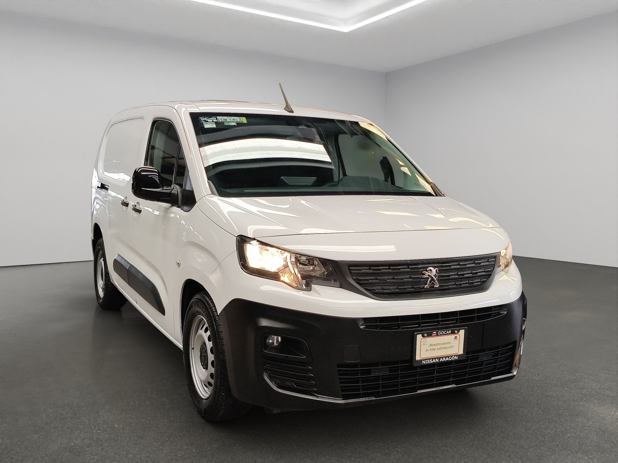 2025 Peugeot Comerciales Partner Furgoneta 4 pts. Maxi Pack, 1.2T, TM5, pta. lat. corrediza, (cambio de línea)