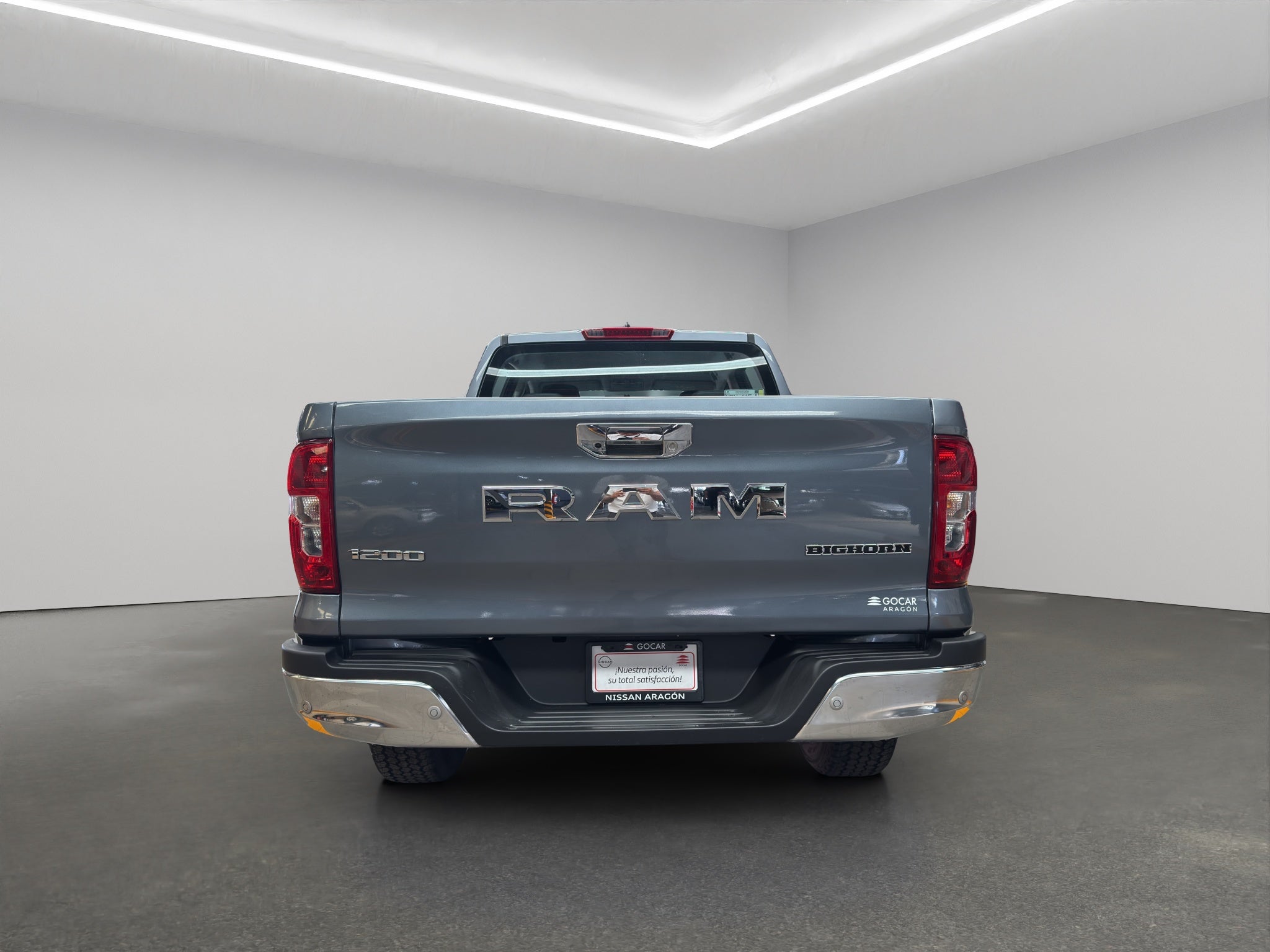 2025 Dodge Comerciales Ram 1200 Pick-Up 4 pts. Bighorn, Doble Cab., 2.4T, TA, f. niebla, RA-17