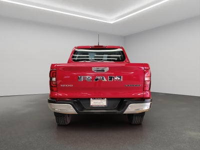 2025 Dodge Comerciales Ram 1200 Pick-Up 4 pts. Laramie, Doble Cab., 2.4T, TA, piel, f. niebla, RA-18, 4x4