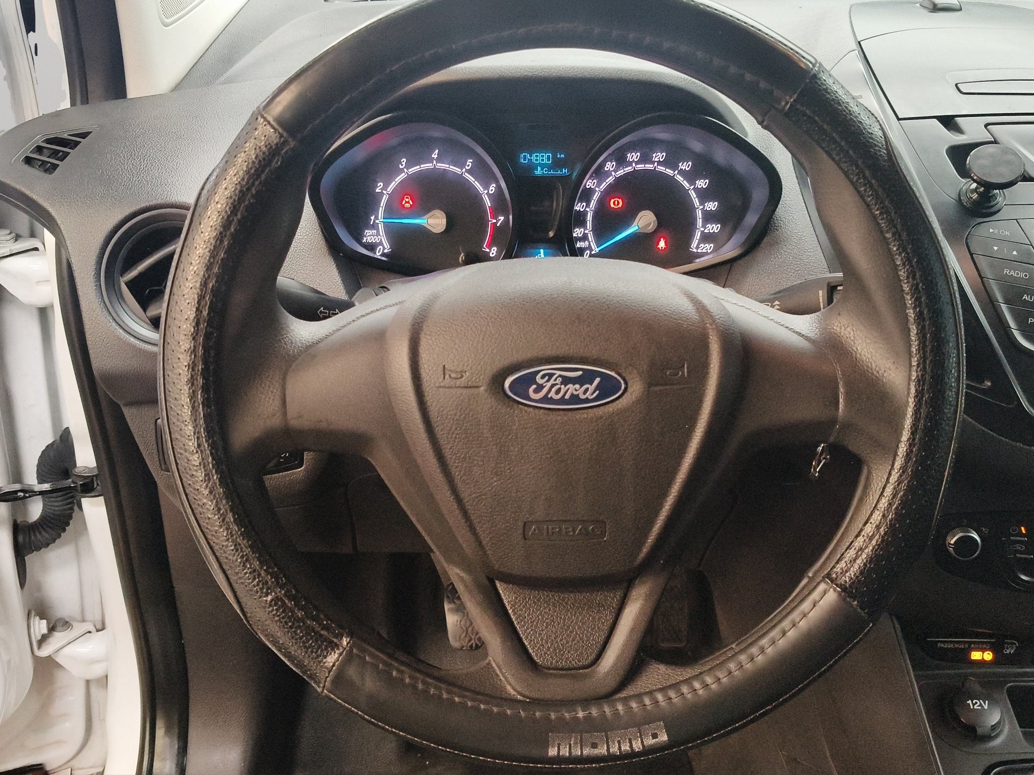 2022 Ford Comerciales Transit Courier Panel 4 pts. 1.0T, TM6, pta. lat. corrediza, R-15