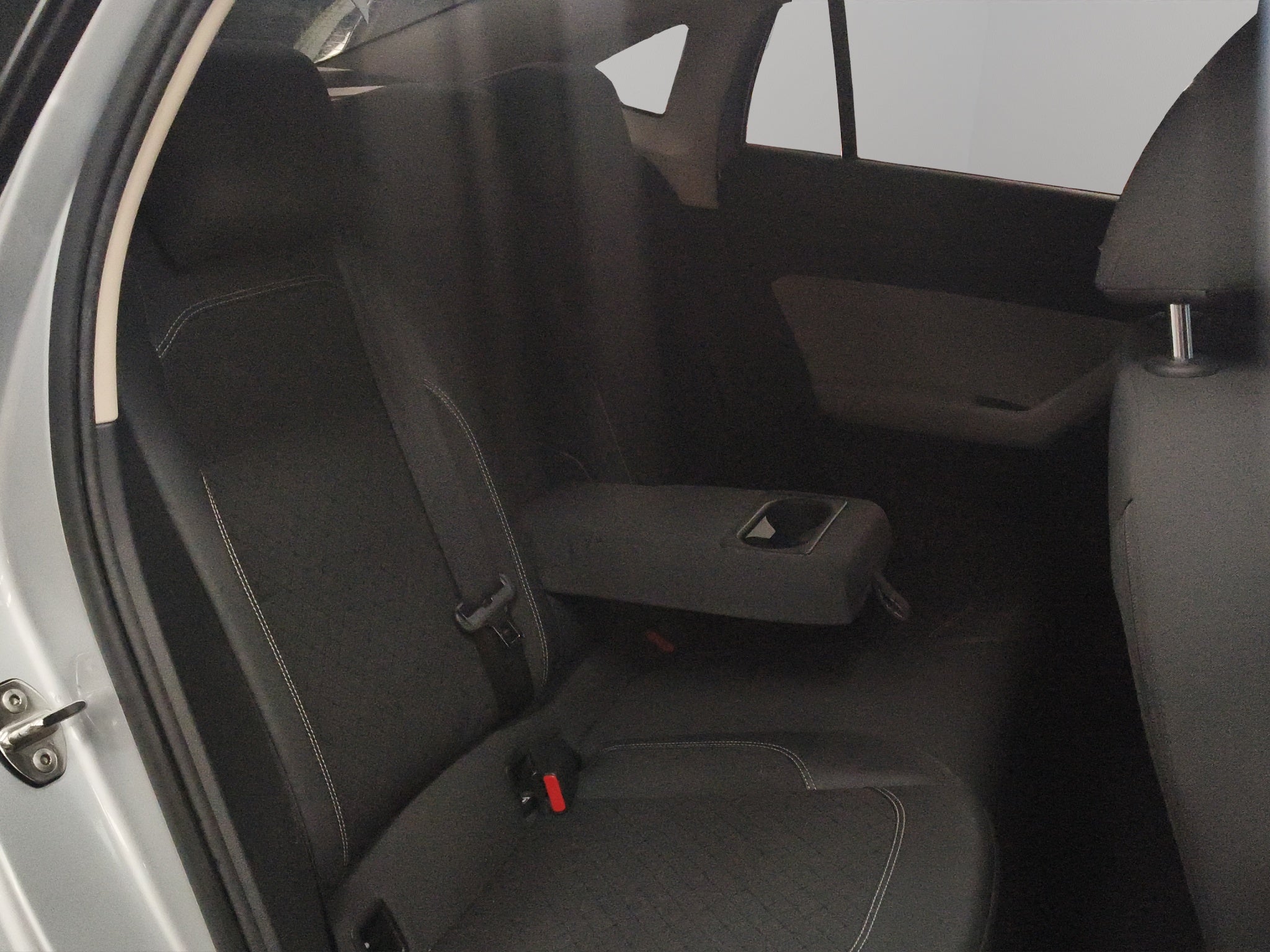 2025 Volkswagen Virtus 4 pts. Comfortline, 1.6l, TA, a/ac., f. niebla, RA-16