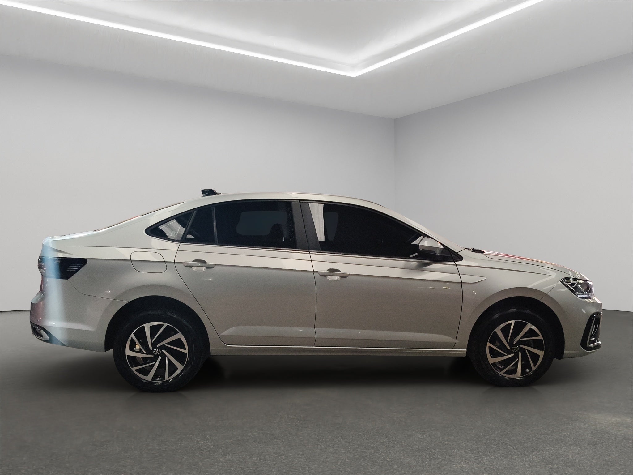 2025 Volkswagen Virtus 4 pts. Comfortline, 1.6l, TA, a/ac., f. niebla, RA-16